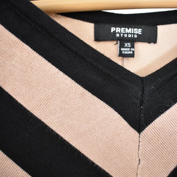 Premise Striped Chevron Batwing Sweater Top - Picture 11 of 12